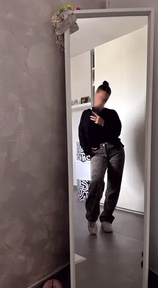 Demi, 21