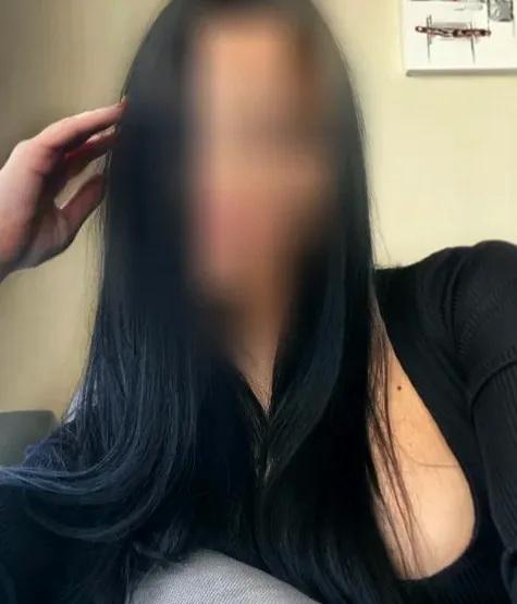 Fleur, 36