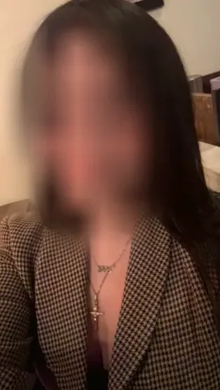 Lois, 29