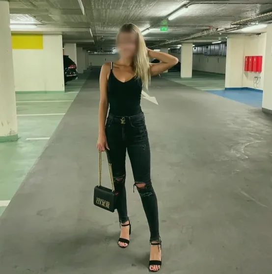 Marlies, 21