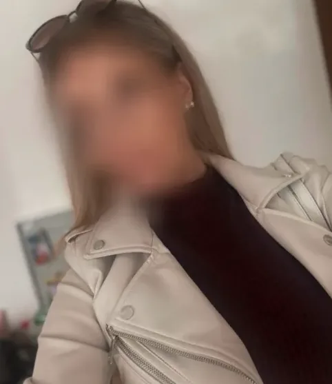 Merel, 26