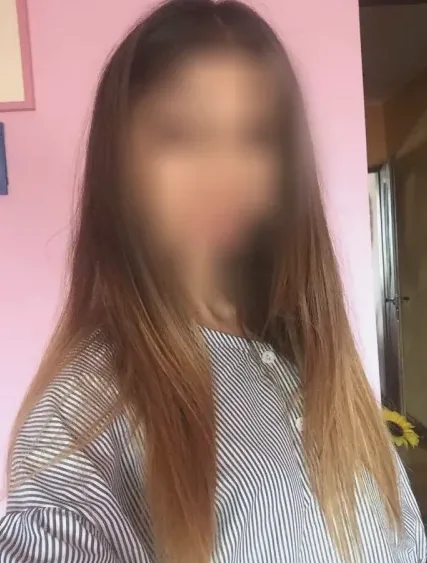 Nikki, 28