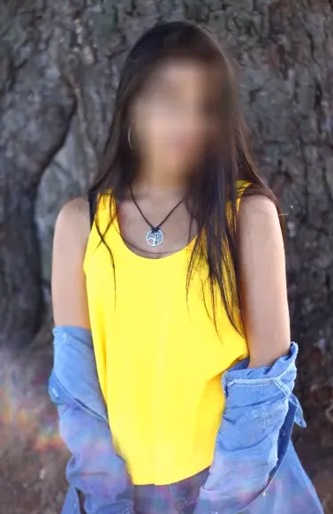 Noor, 32