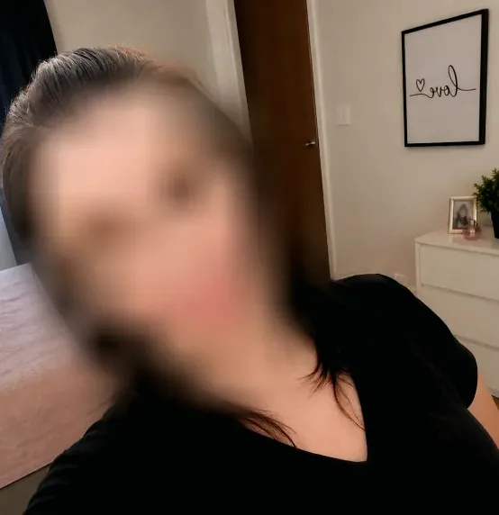 Norah, 37