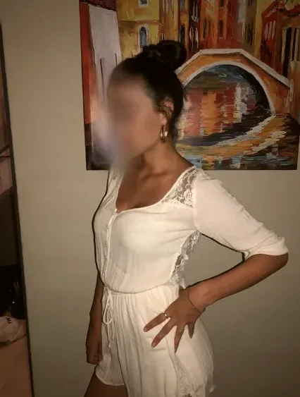 Salma, 32